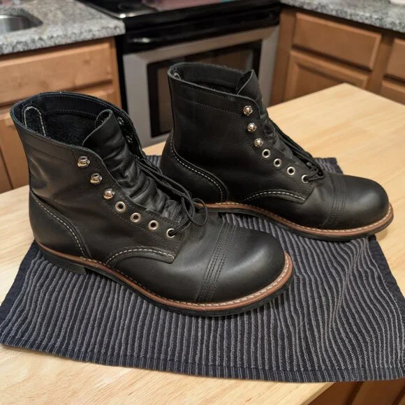 Red Wing Iron Ranger 8084 men's size 8D boots in black harness leather - Picture 4 of 9